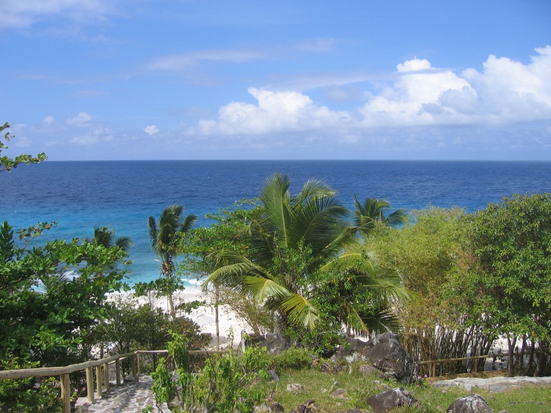 File:Anse Bambous Fregate 001.jpg