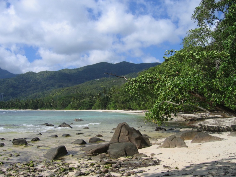 File:Anse Barbarons Mahe 003.jpg