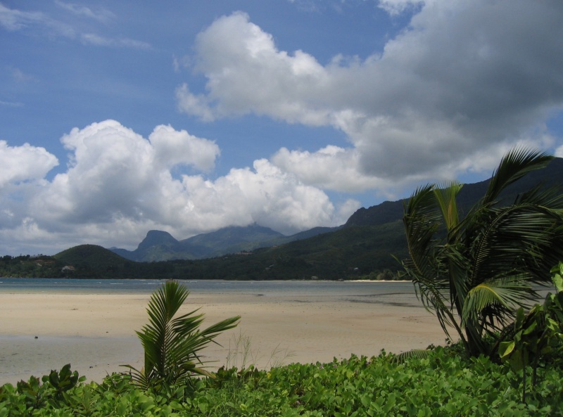 File:Anse Boileau Mahe 001.jpg