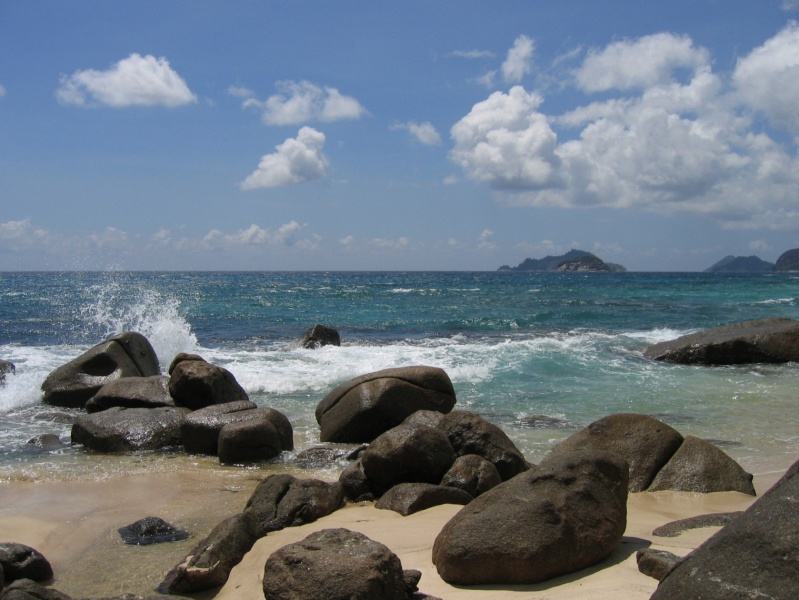 File:Anse Cimitiere Mahe 005.jpg