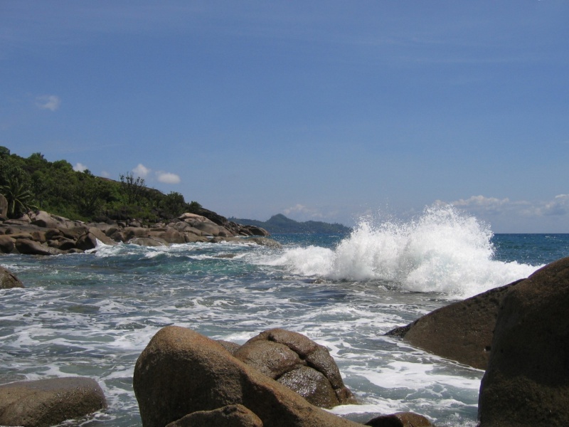 File:Anse Cimitiere Mahe 006.jpg