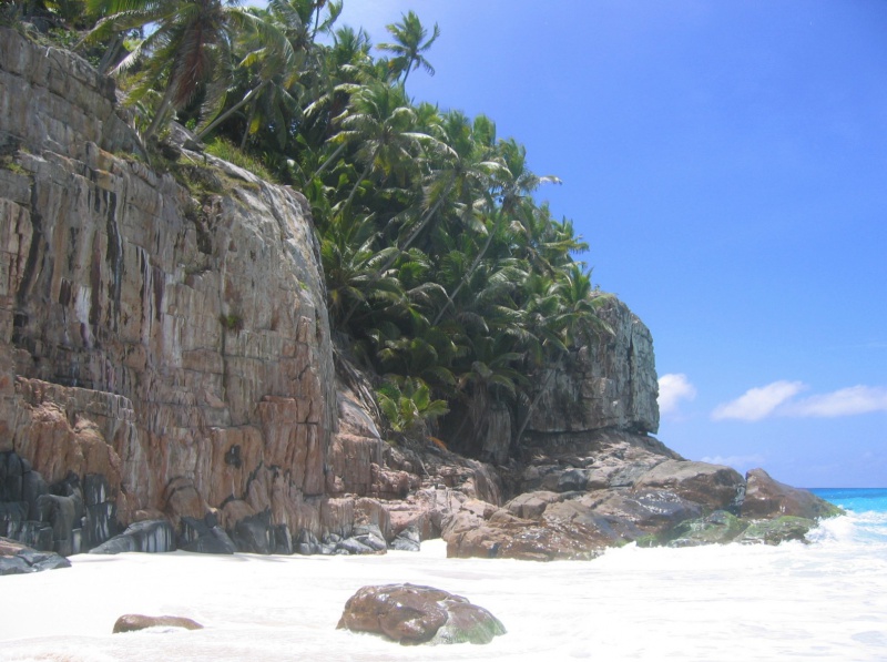 File:Anse Macquereau Fregate 009.jpg