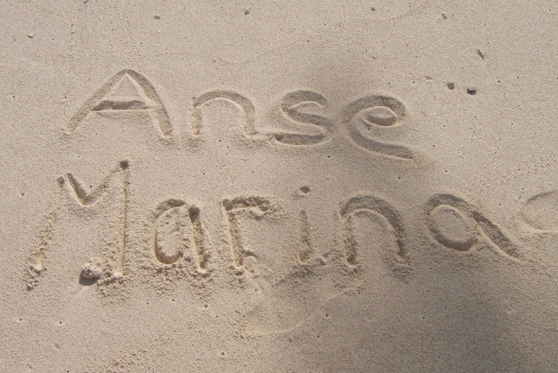 File:Anse Marina Fregate 012.jpg