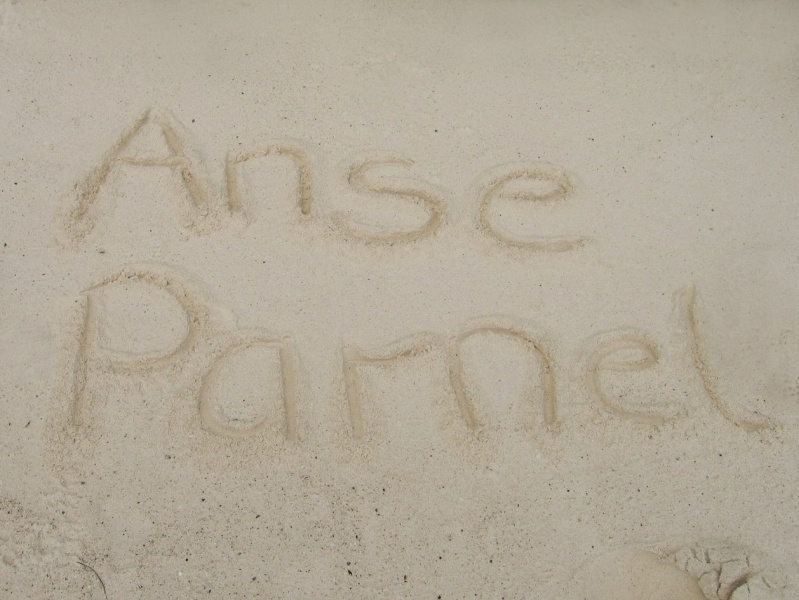 File:Anse Parnel Mahe 002.jpg