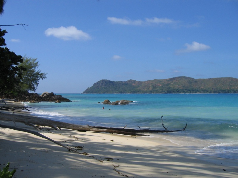 File:Anse Takamaka Praslin 005.jpg