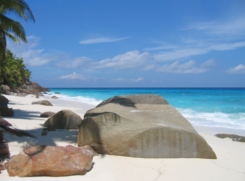 File:Anse Victorin Fregate 009.jpg