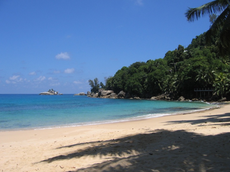 File:Glacis Pocket Beach 4 002.jpg